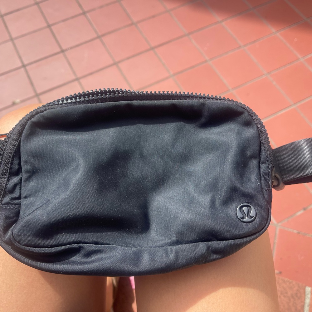 Lululemon Belt Bag Black